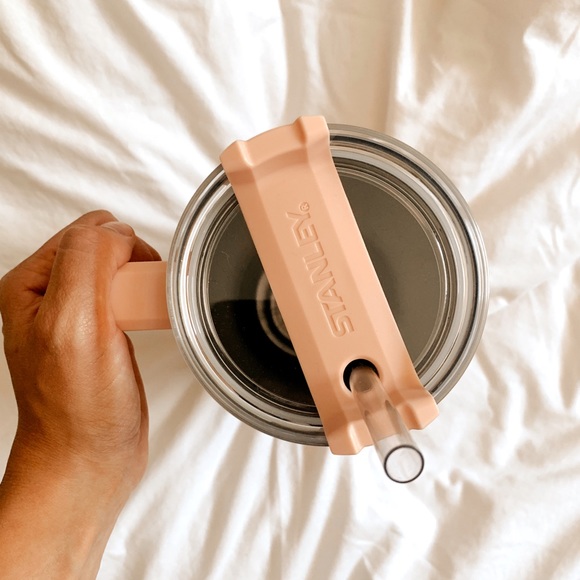 New in Box Stanley Quencher in Nectar. - Picture 4 of 4